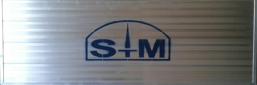 Application of a logo on a segment of an aluminum track